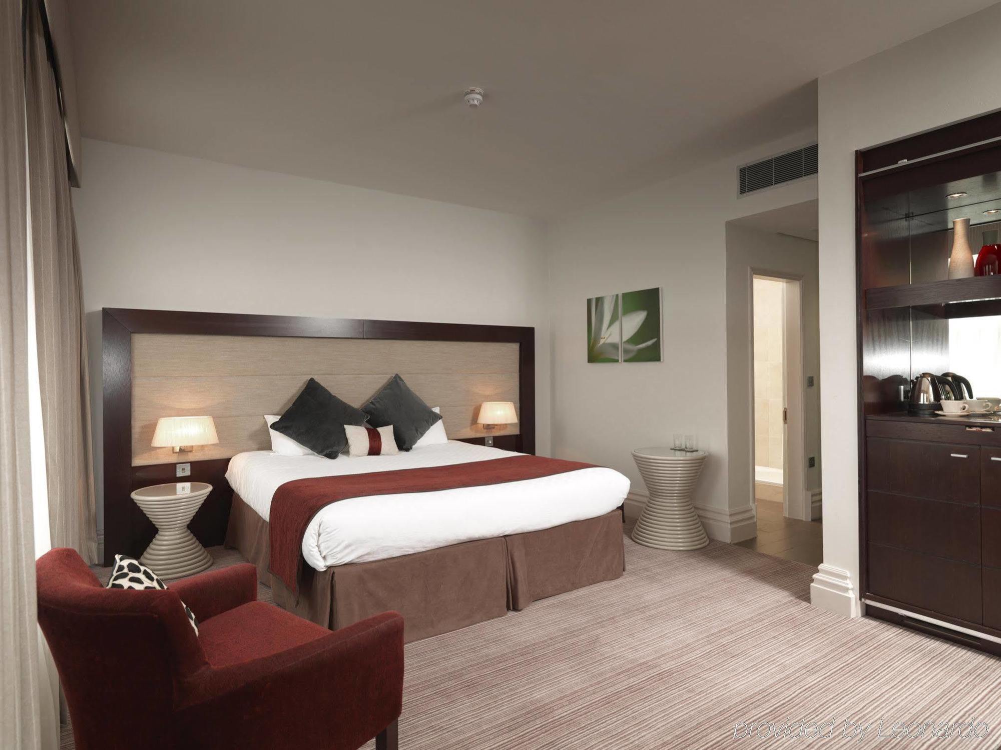 Leonardo Hotel Cardiff - Formerly Jurys Inn Room photo